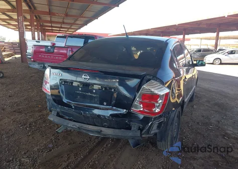 2011 Nissan Sentra 2.0S z USA, uszkodzony, nr VIN 3N1AB6AP7BL719087